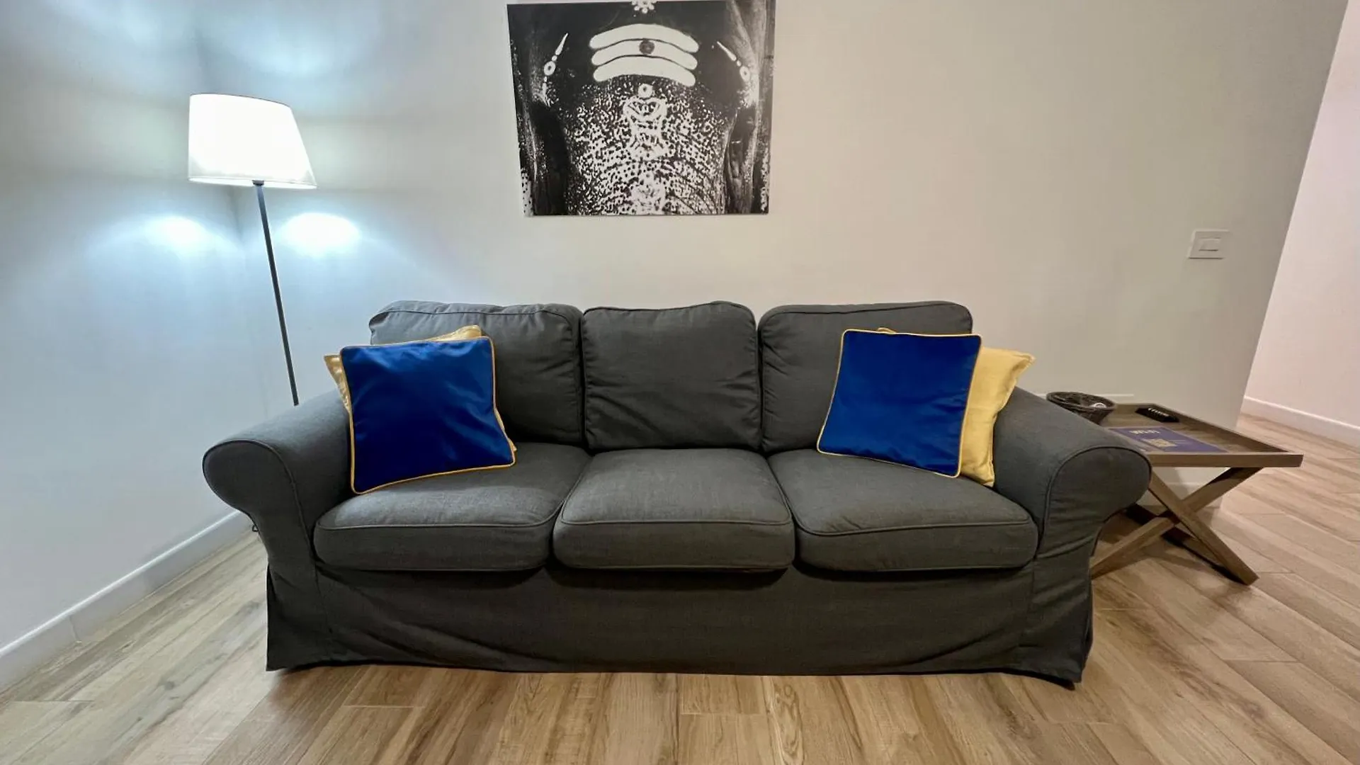 Bellhome 2 - Elegante Appartamento Nel Centro Di 巴里 0*,  意大利