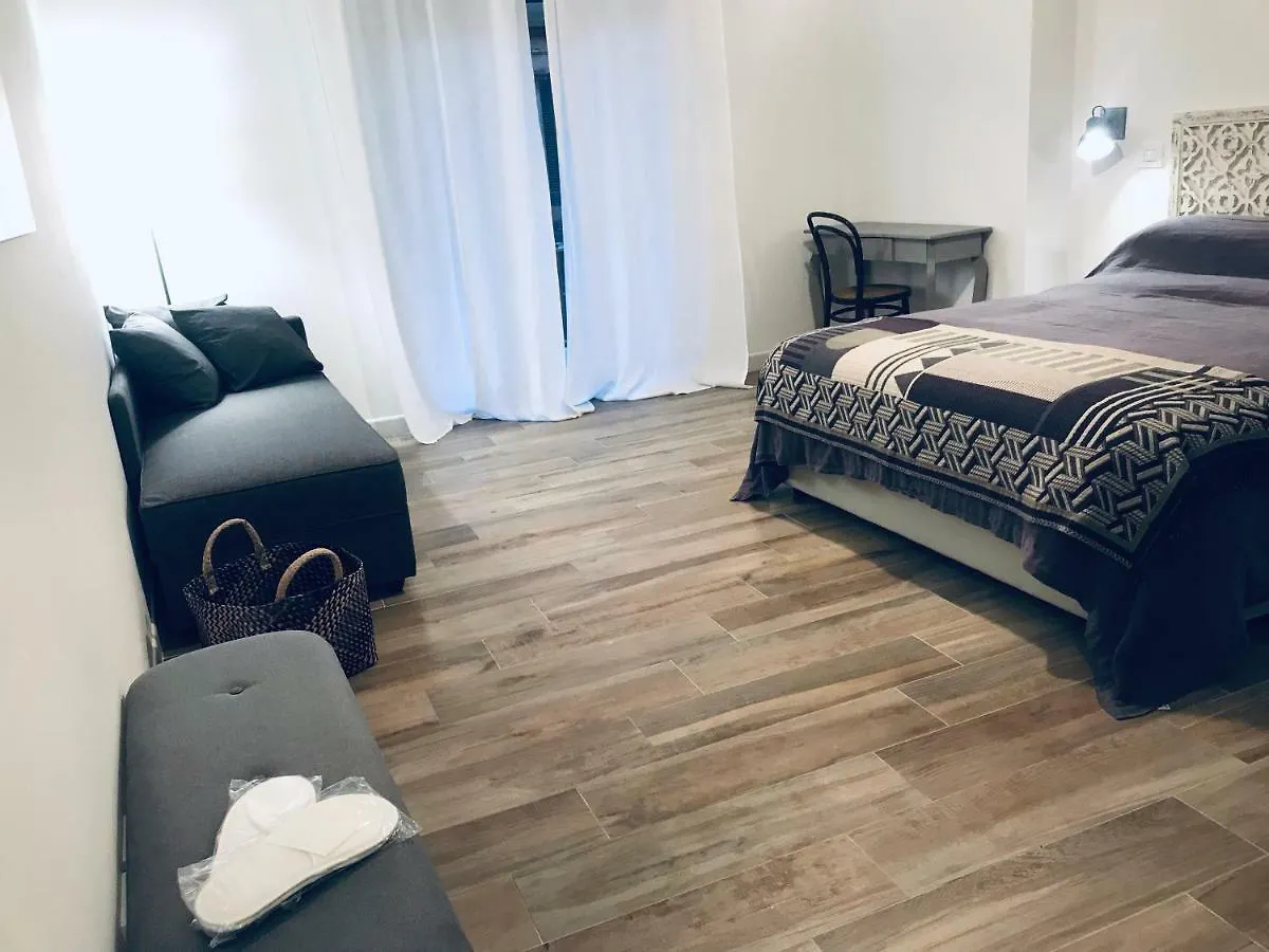 Bellhome 2 - Elegante Appartamento Nel Centro Di 巴里 0*,  意大利