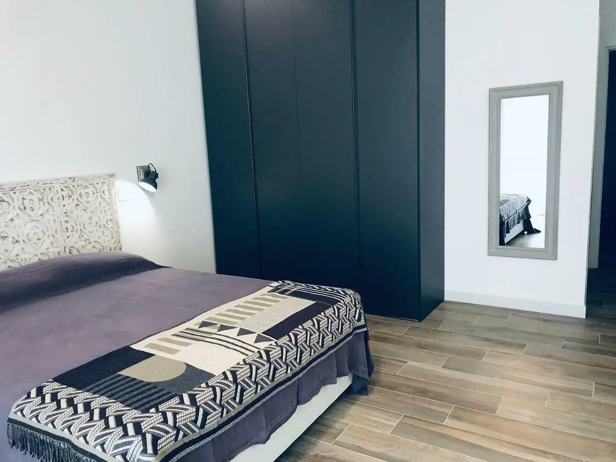 Bellhome 2 - Elegante Appartamento Nel Centro Di 巴里