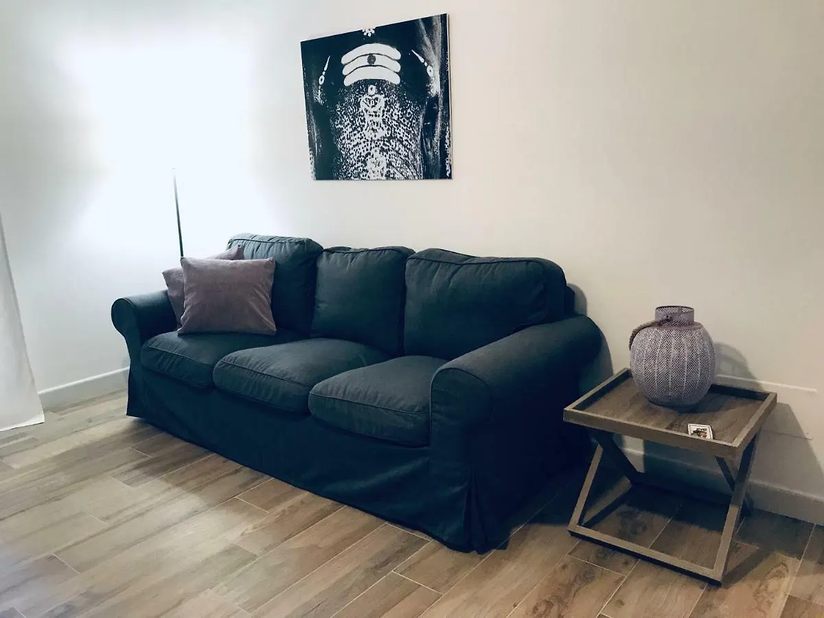 Bellhome 2 - Elegante Appartamento Nel Centro Di Bari Apartment